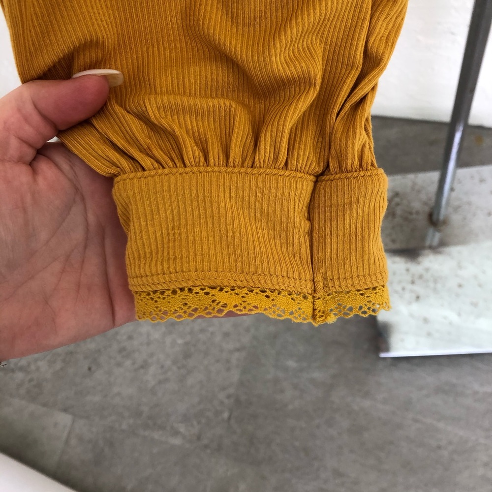 Free People Shimmy Shake Twist Tunic Top in Gold L - Picture 5 of 7